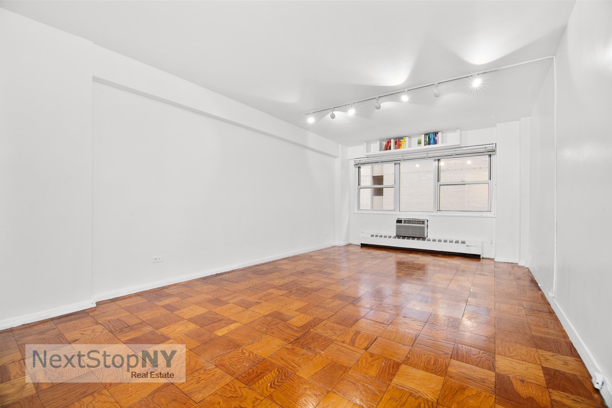 4. 153 East 57th Street