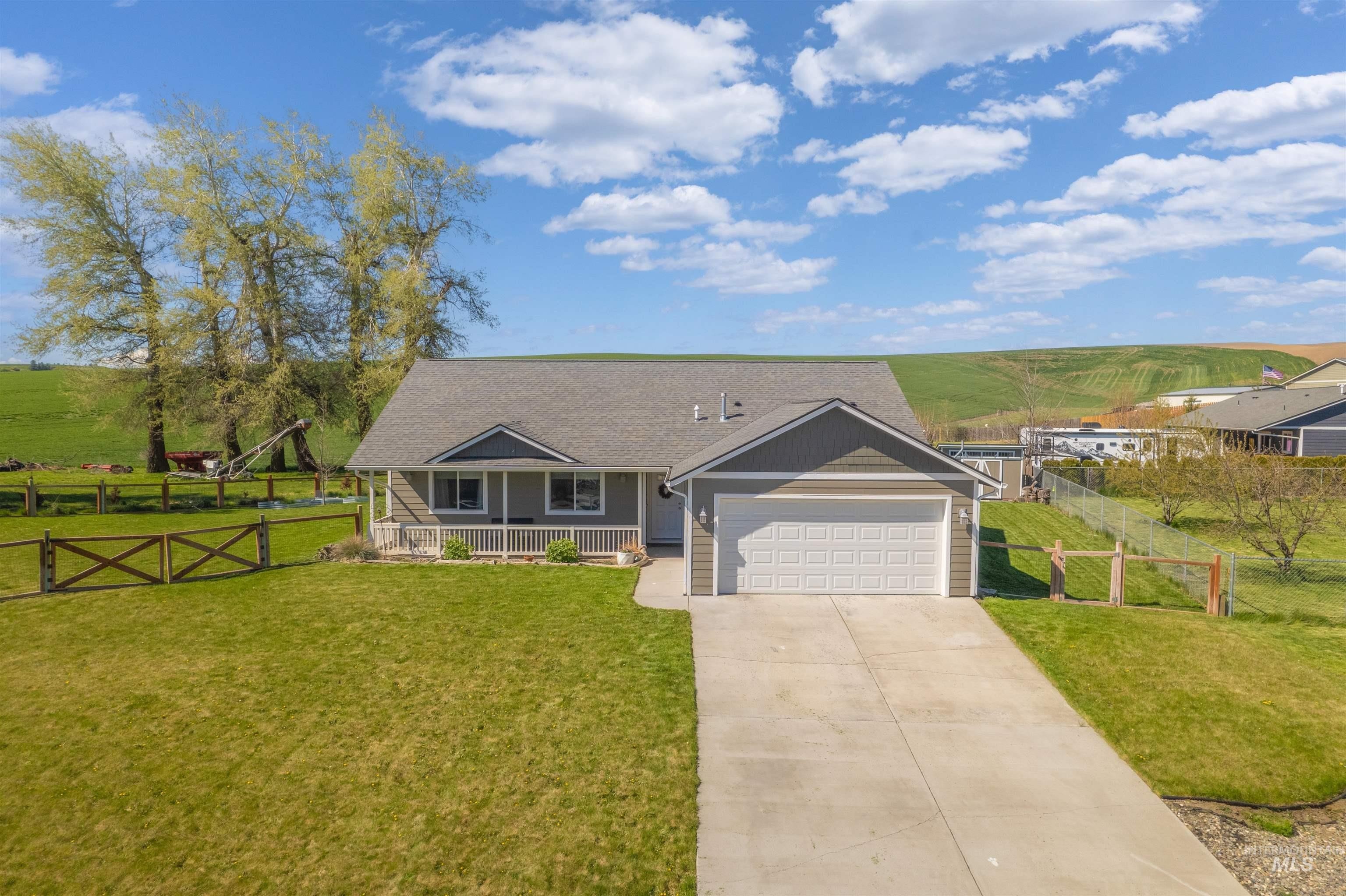 2. 604 Palouse Court