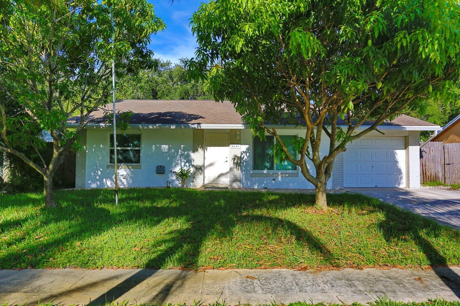 1. 4649 Poseidon Place