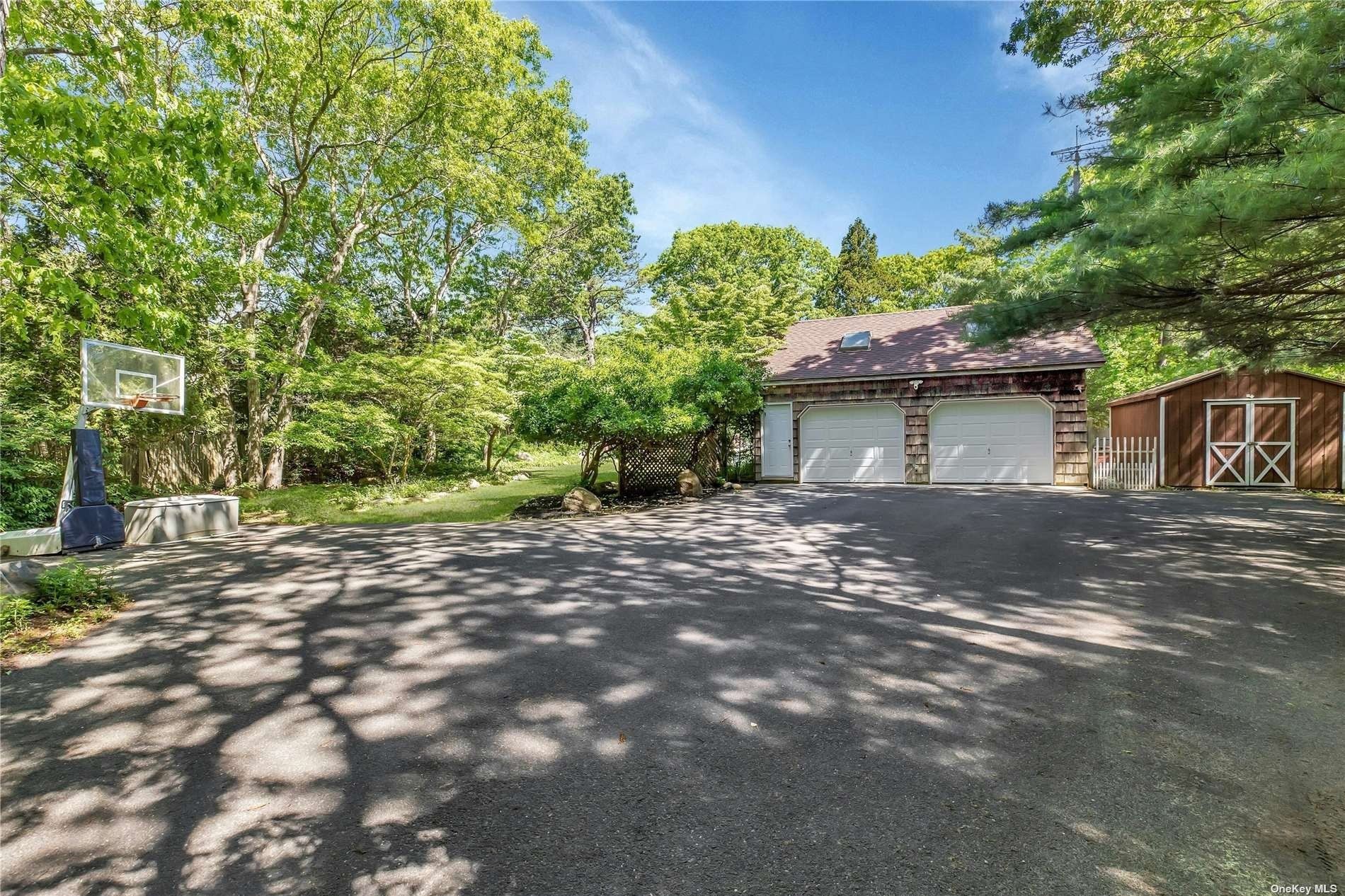 3. 3000 Quogue Riverhead Road