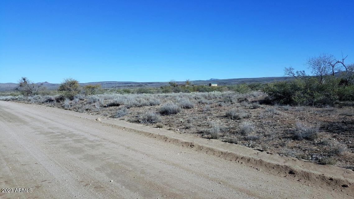 4. 14500 S Date Creek (10 Acre South) Road