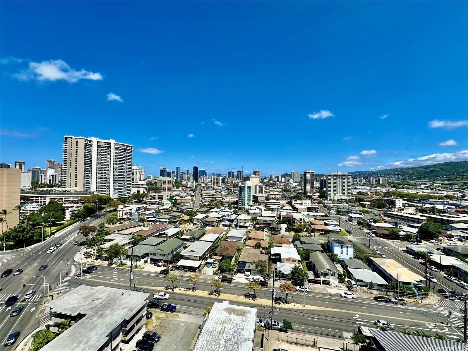 1. 2474 Kapiolani Boulevard