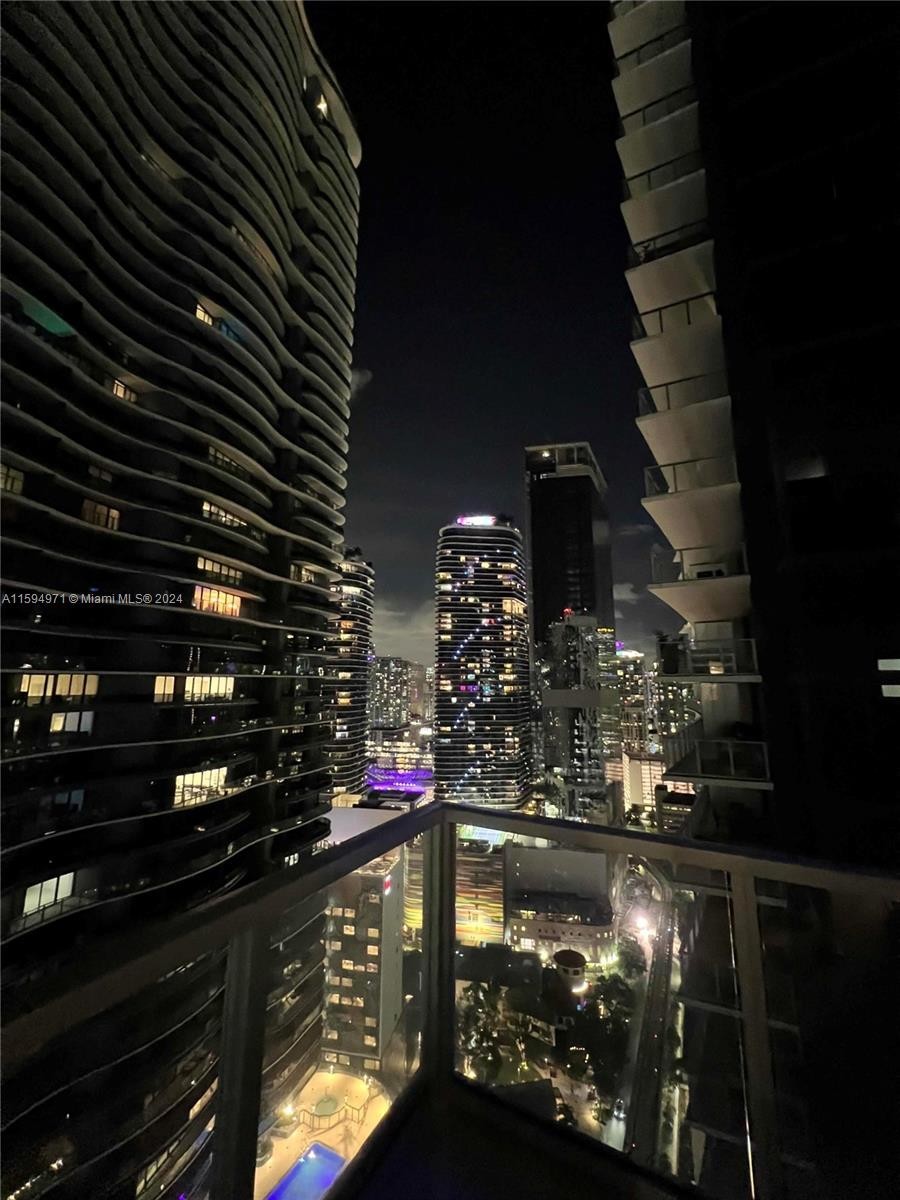 37. 1050 Brickell Ave