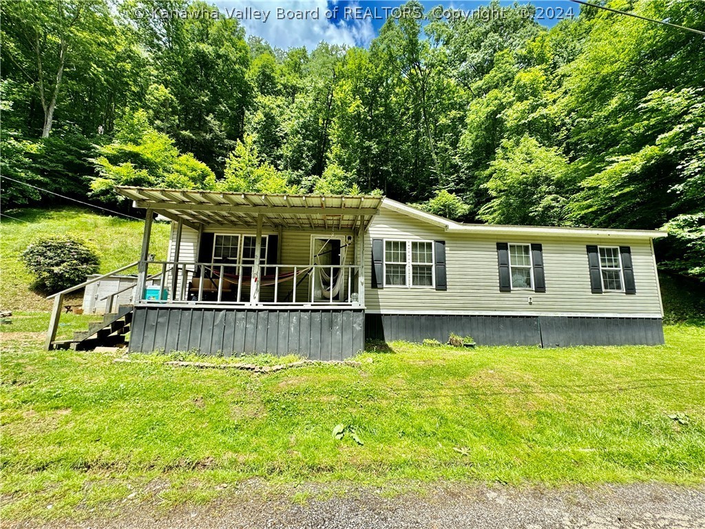 1. 1358 Middle Horse Creek Road