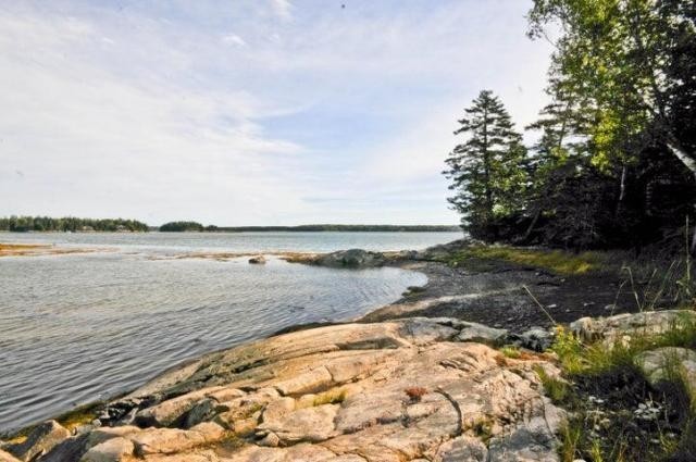 5. Lot 25 Schooner Point Drive N