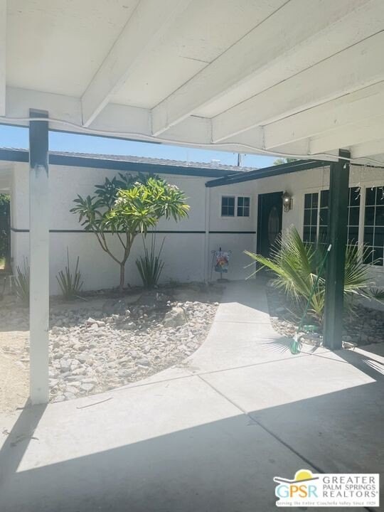 1. 69951 Papaya Ln