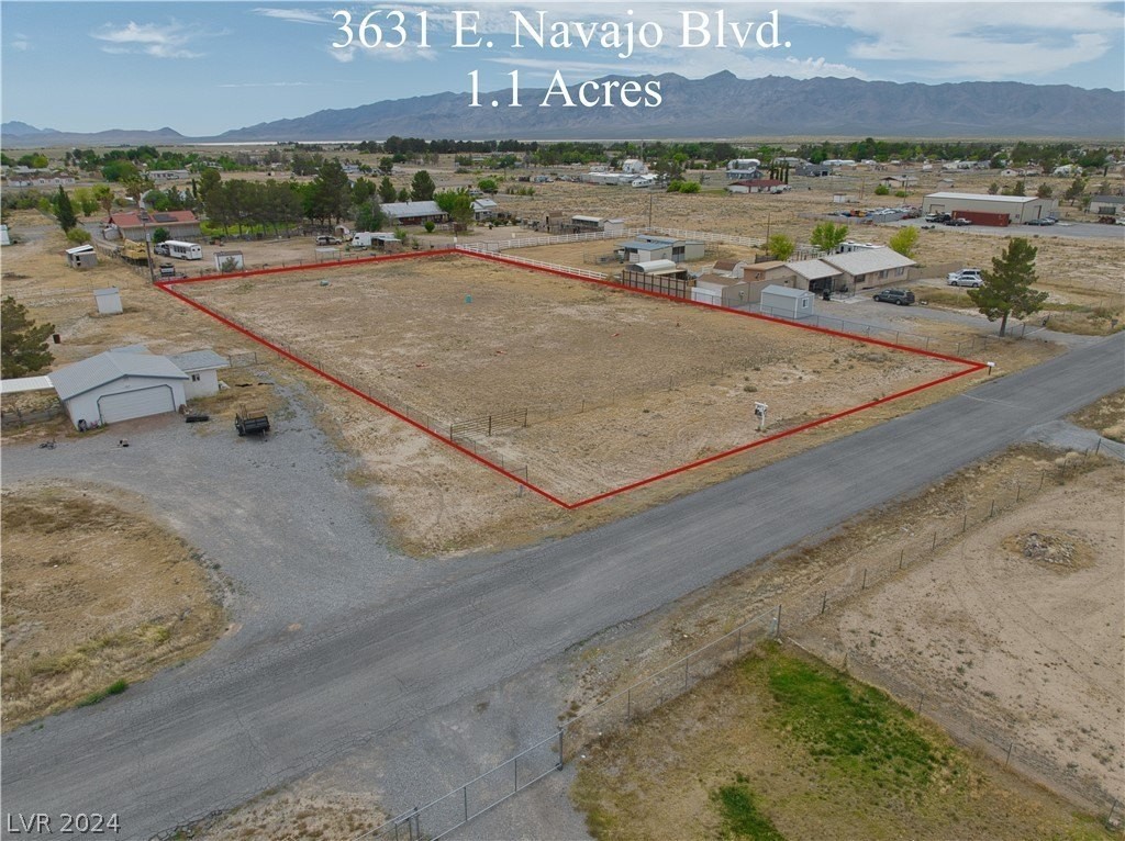 1. 3631 E Navajo Boulevard