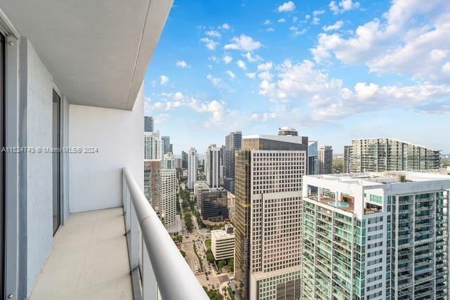 25. 485 Brickell Ave