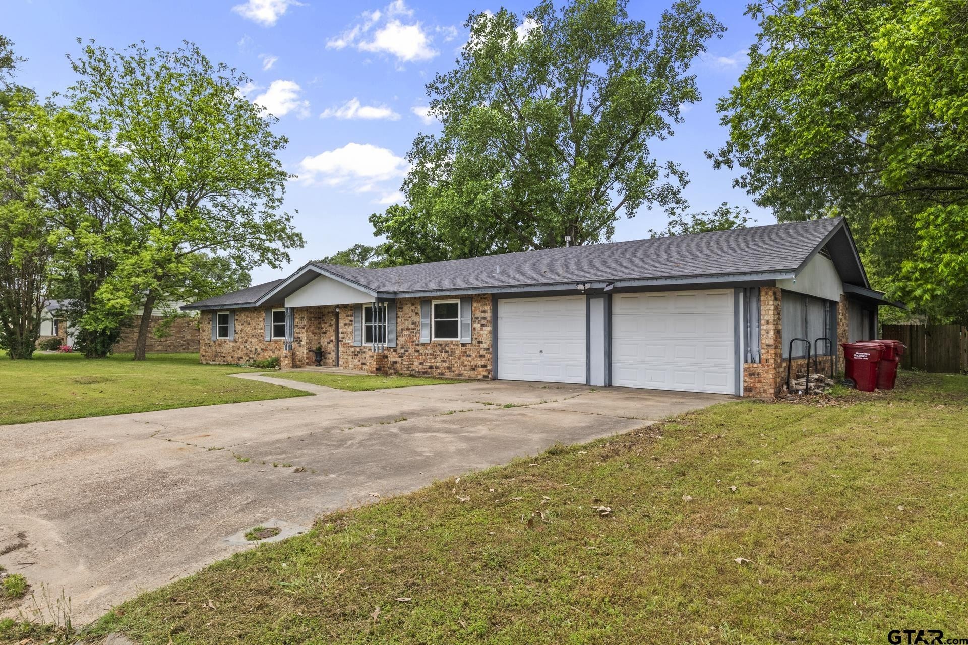 3. 202 Mockingbird Cir.