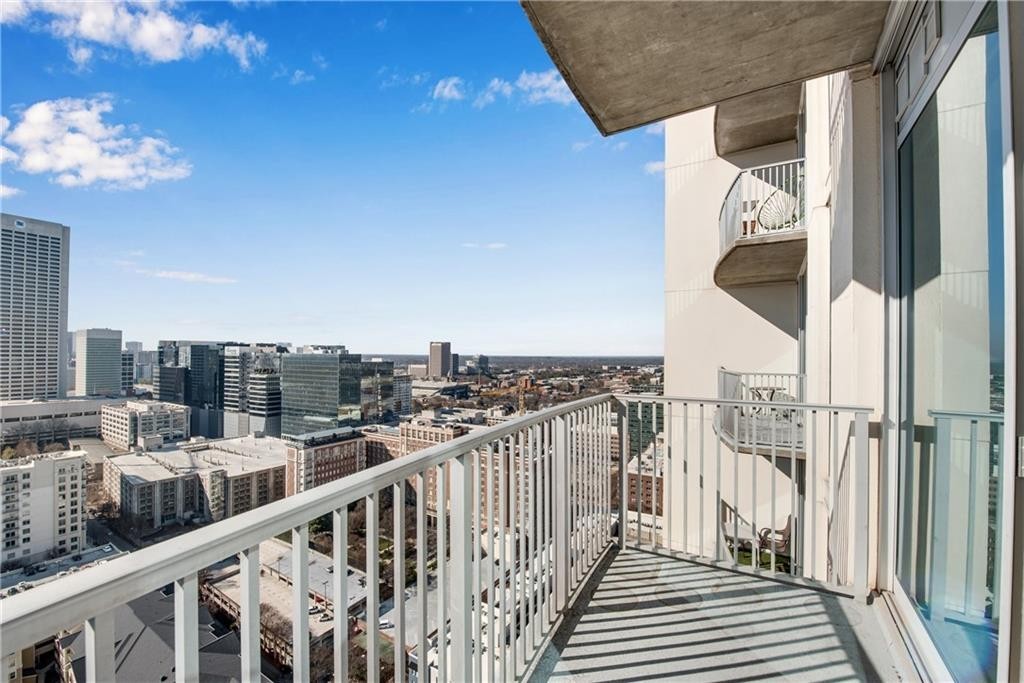 43. 860 Peachtree Street NE