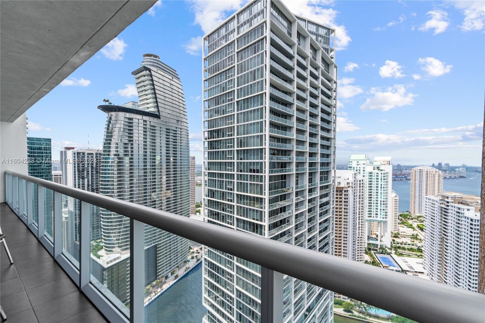 22. 485 Brickell Ave