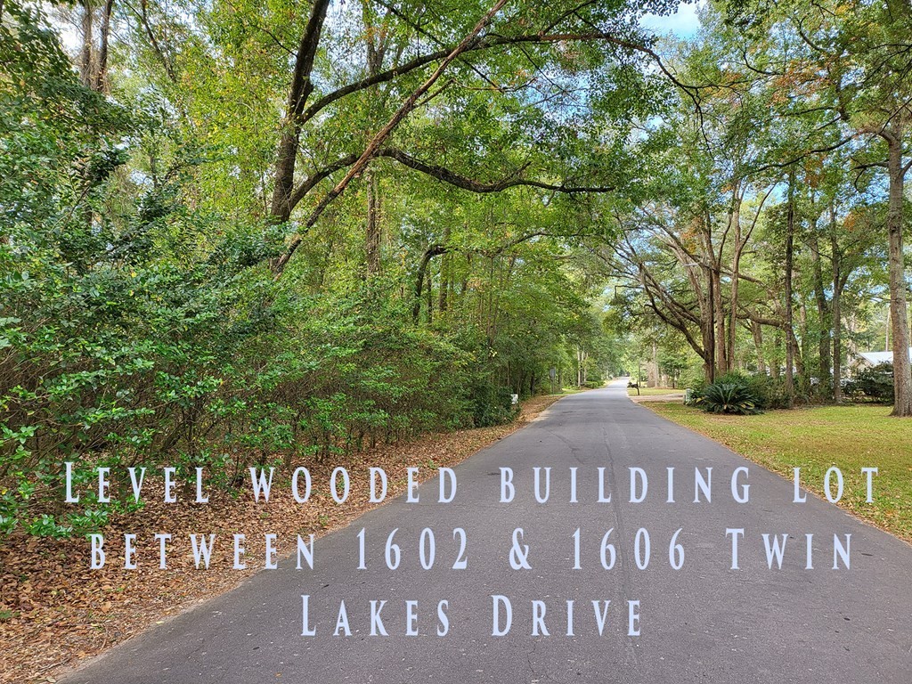3. 1604 Twin Lakes Drive