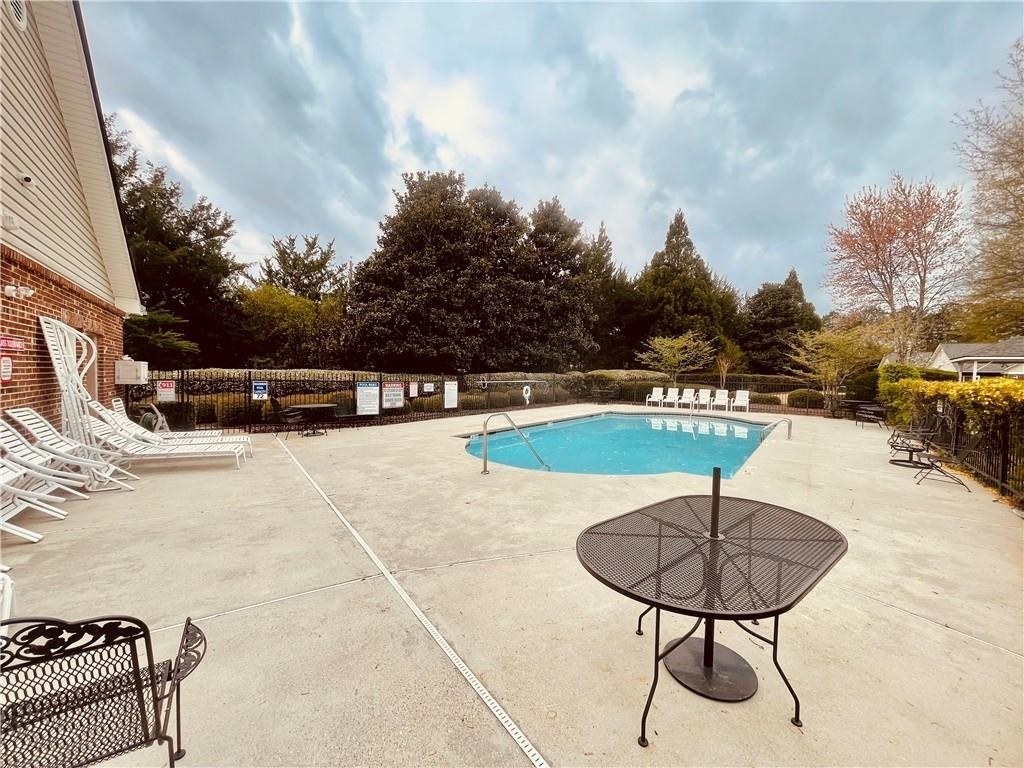 34. 3806 Villa Springs Circle