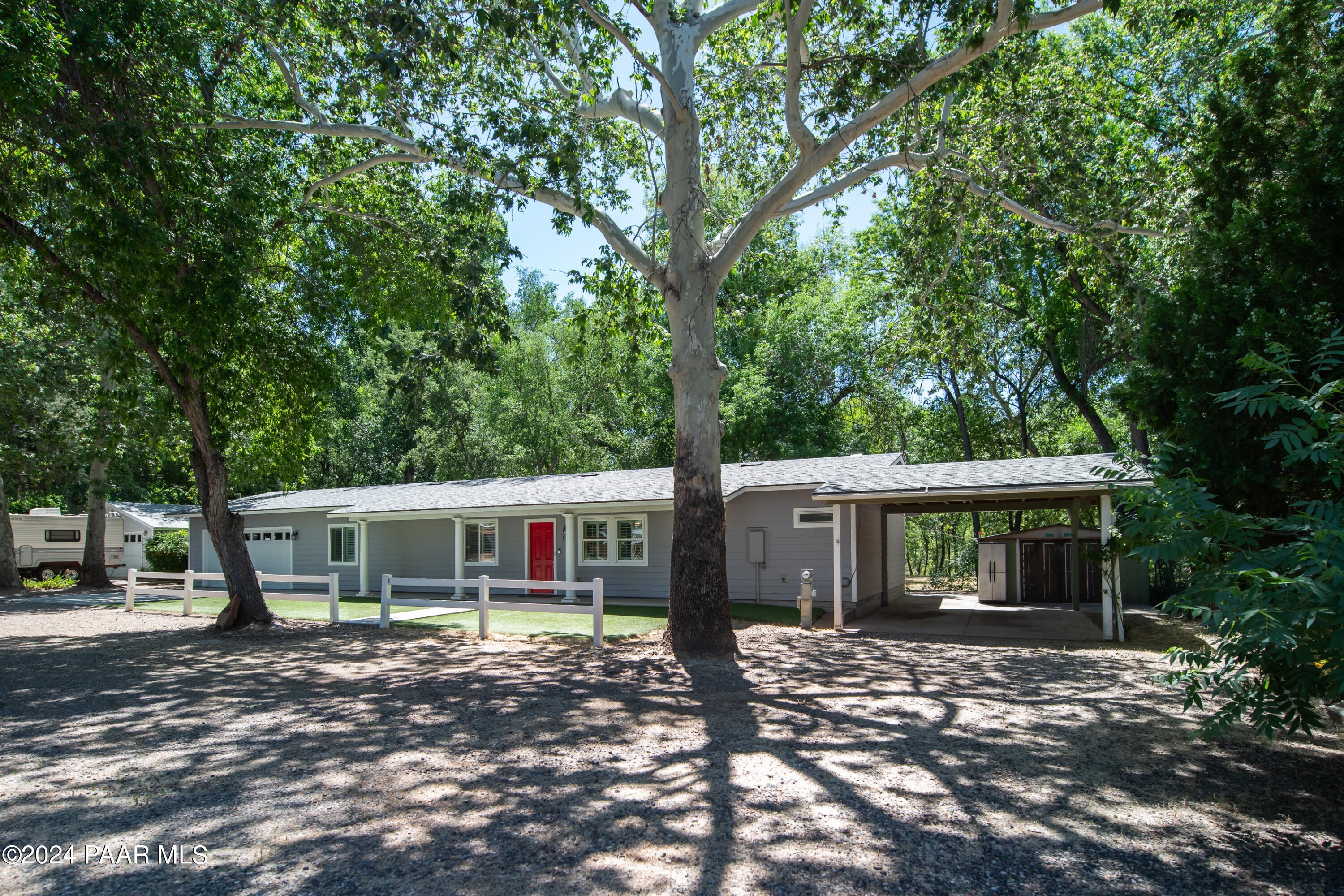 3. 4315 E Aztec Road