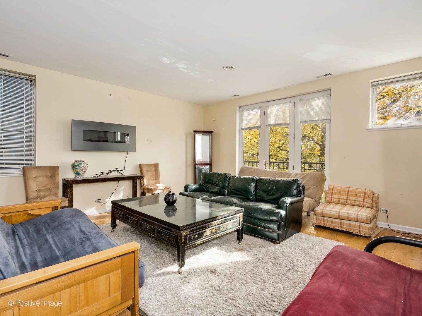 3. 1412 W Diversey Parkway