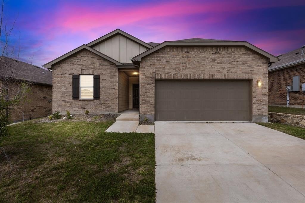 1. 820 Cedar Elm Drive