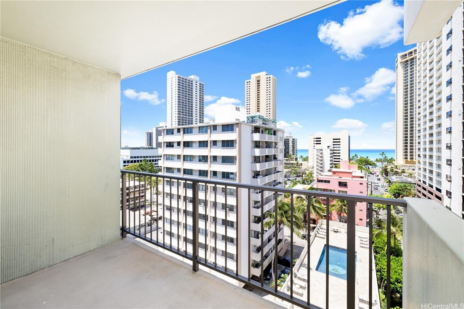 13. 2440 Kuhio Avenue