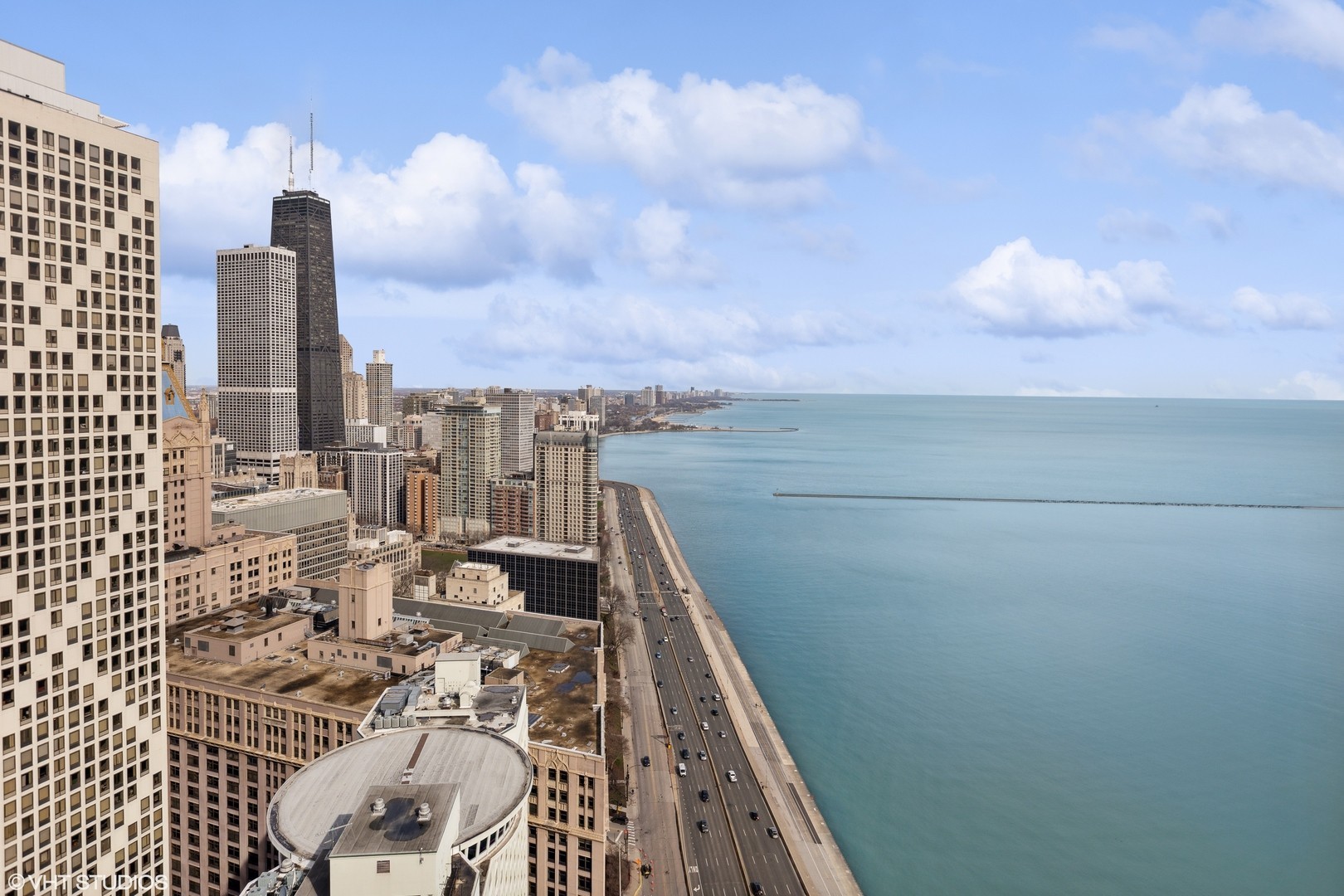 21. 600 N Lake Shore Drive