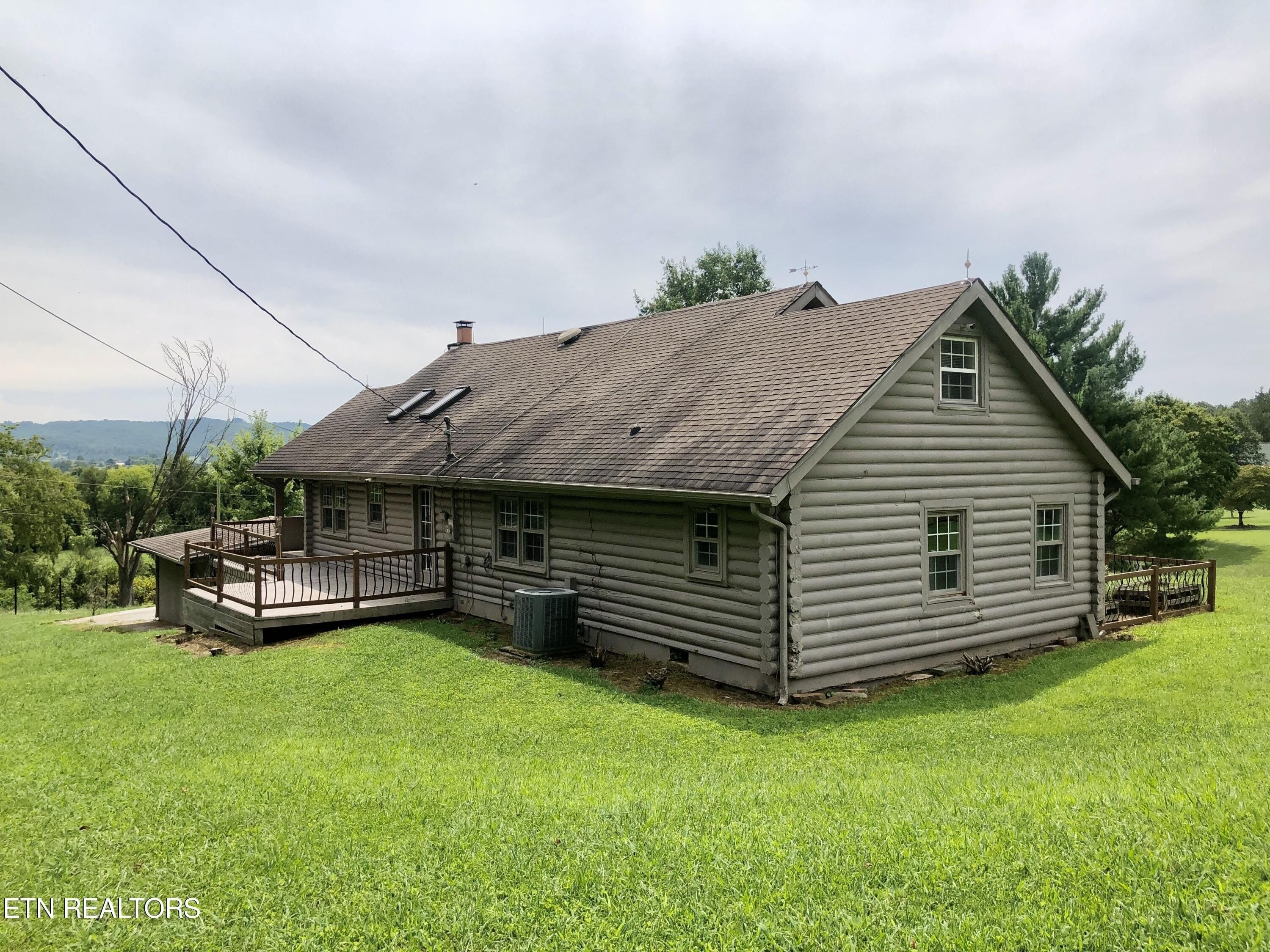 49. 144 Log Home Lane