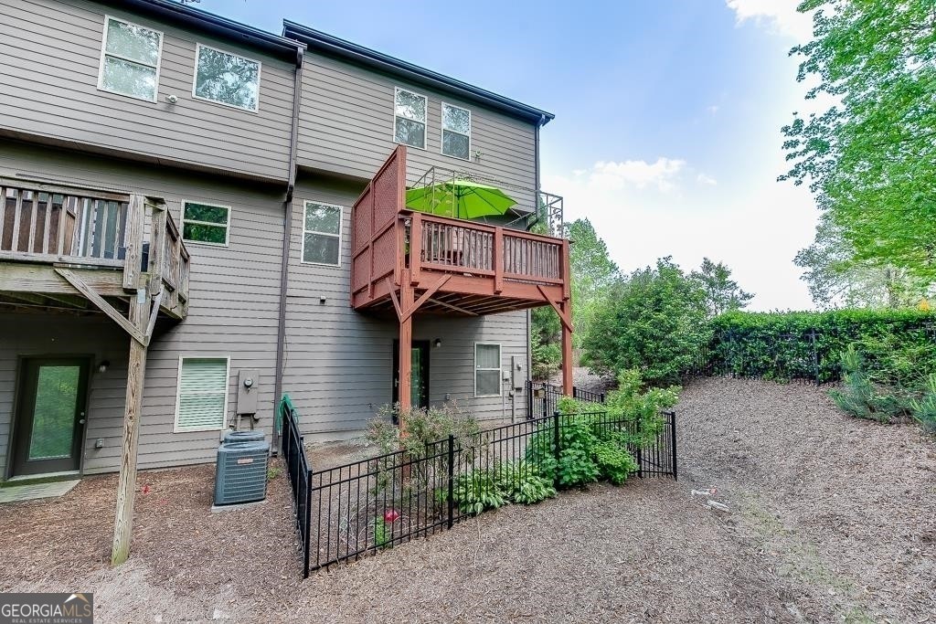 29. 2750 Laurel Valley Trail