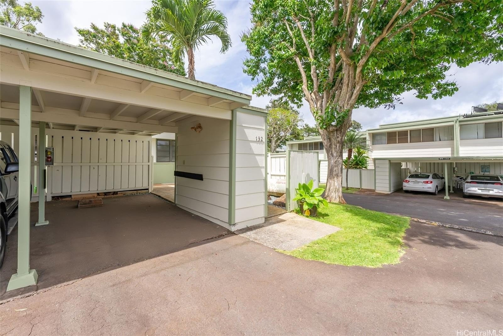 2. 94-118 D Hokualii Court