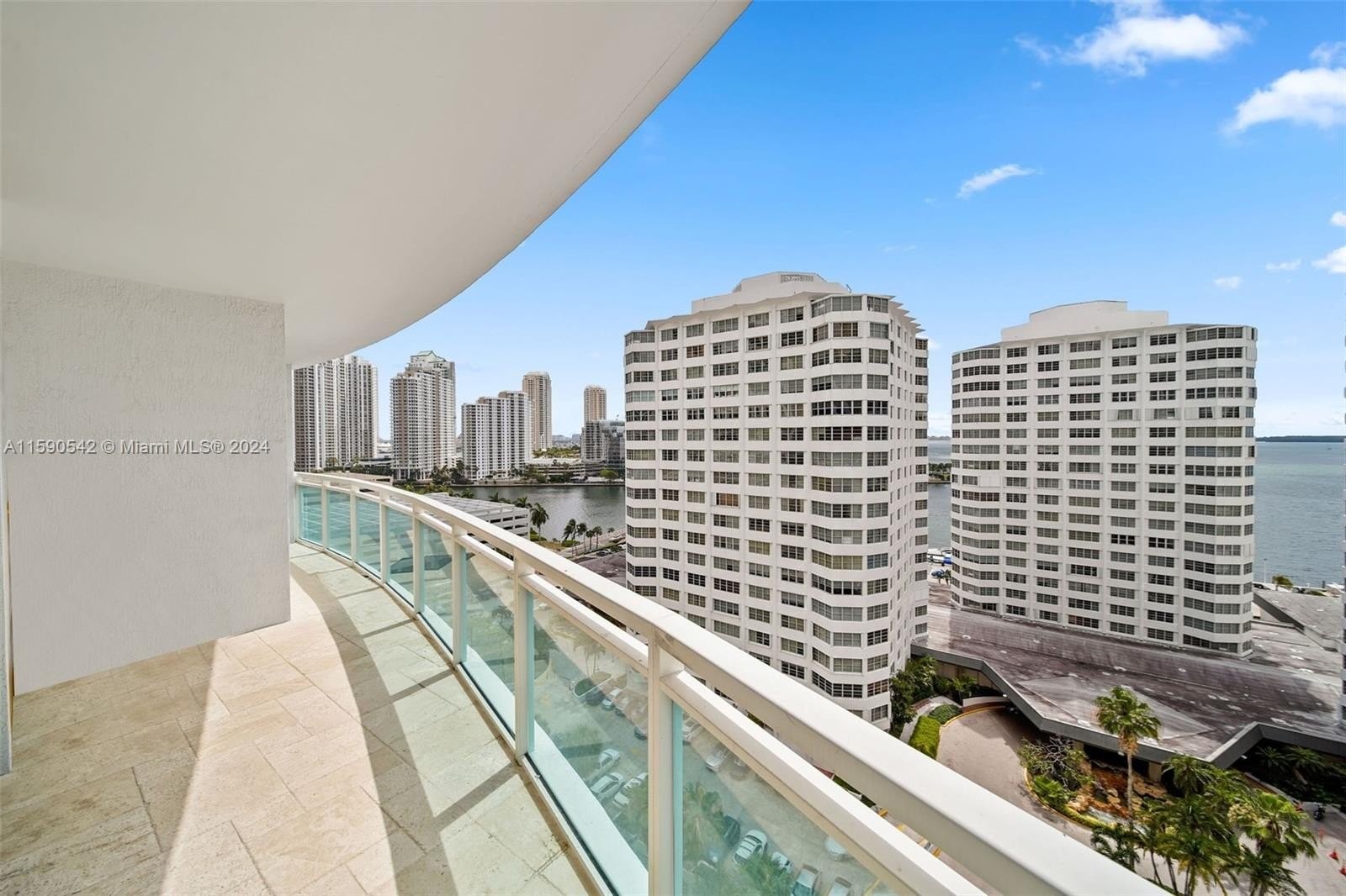 7. 950 Brickell Bay Dr