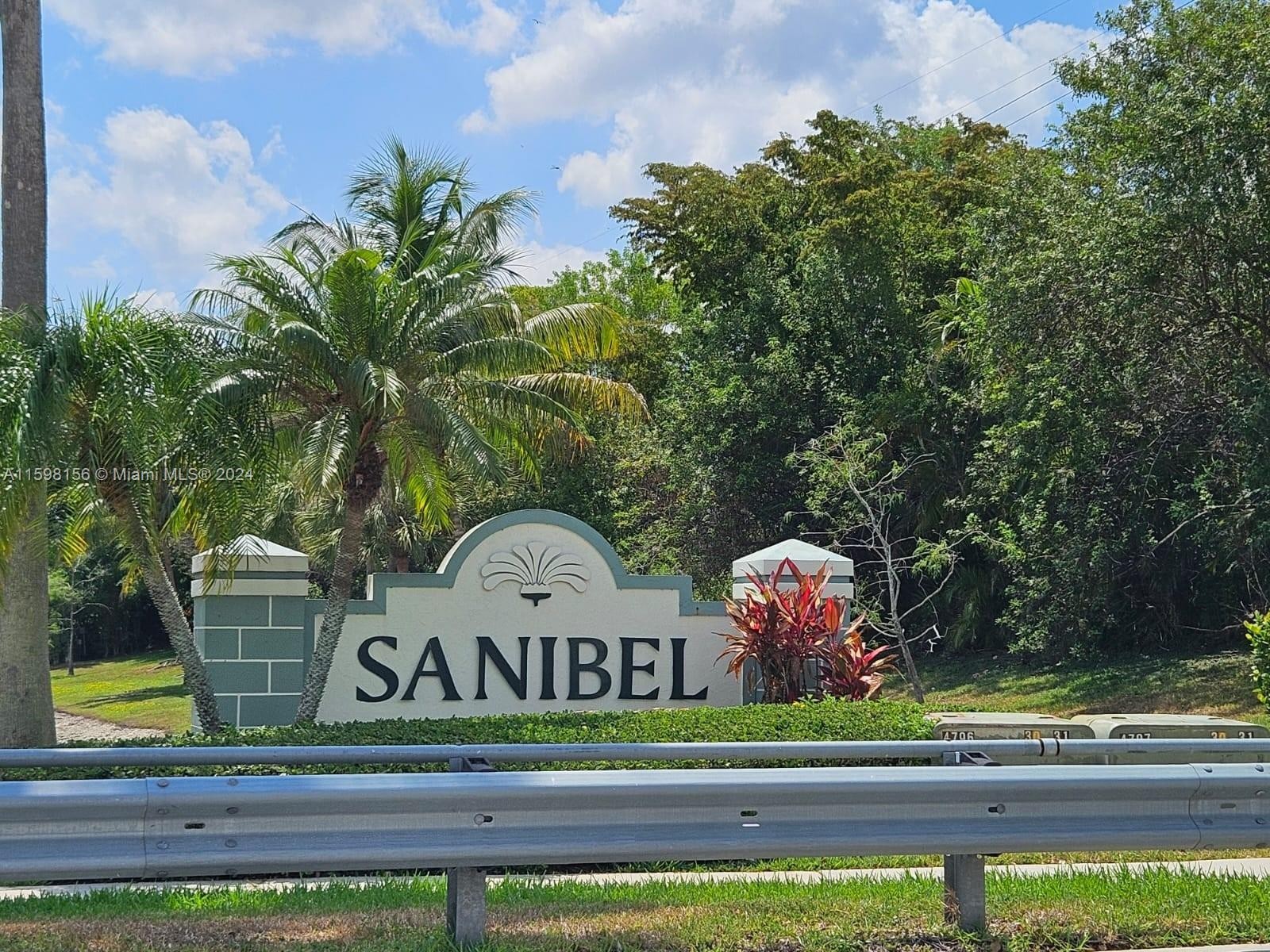 33. 8028 Sanibel Dr