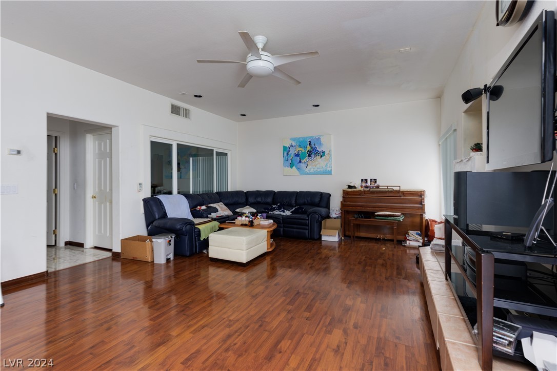 13. 7887 Abalone Bay Street