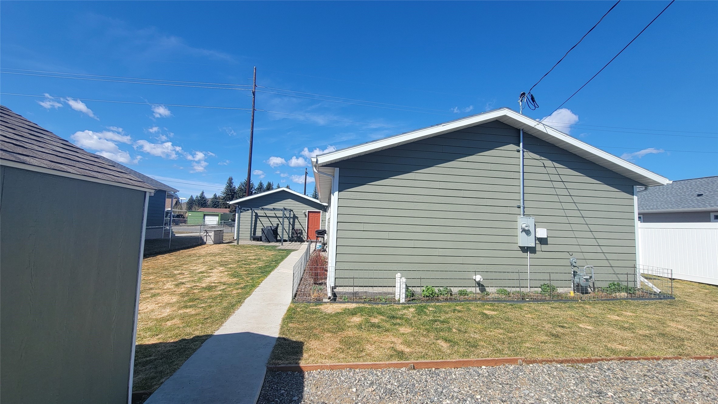 2. 2552 Placer Street