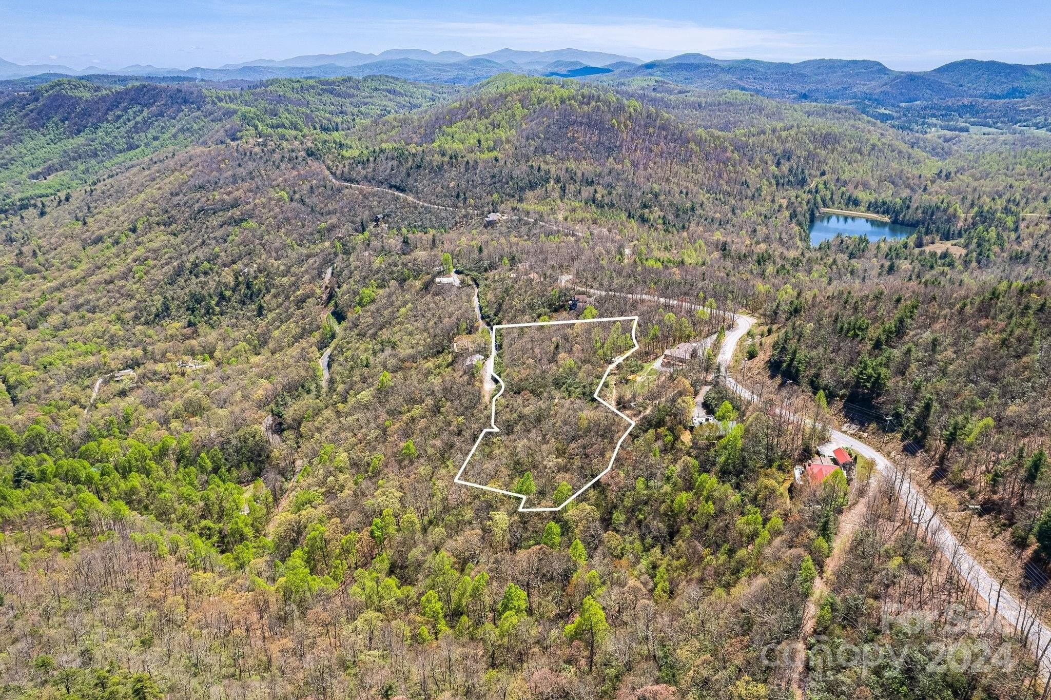 3. 000 Pinnacle Mountain Road