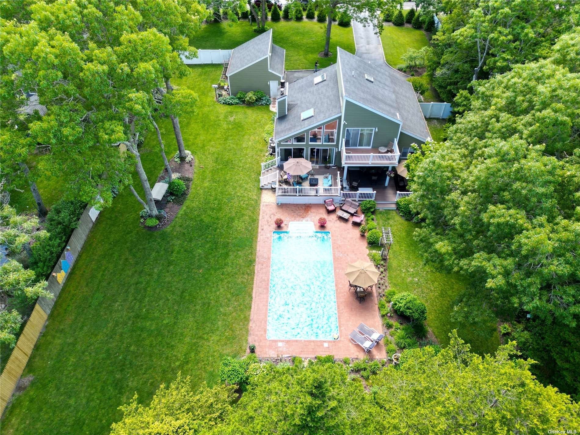 2. 2930 Quogue Riverhead Road