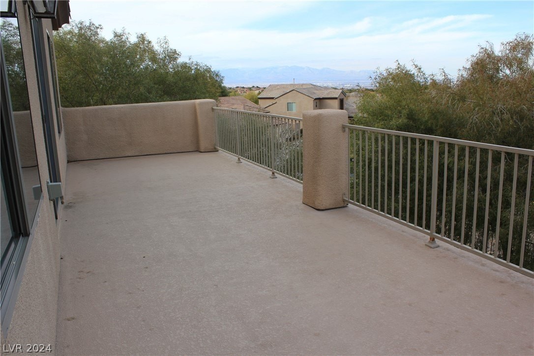 19. 4 Oro Valley Drive