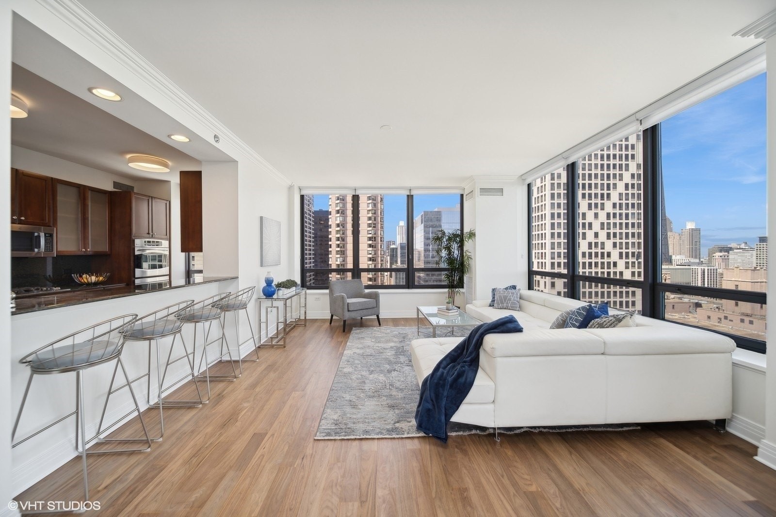 11. 600 N Lake Shore Drive