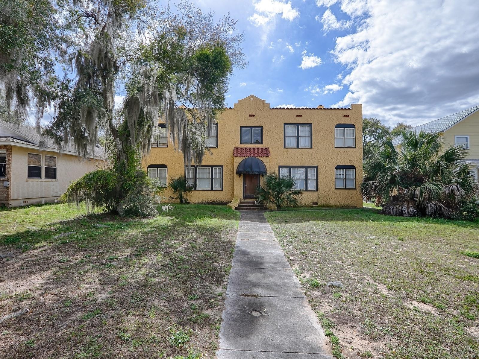 2. 426 E Citrus Avenue