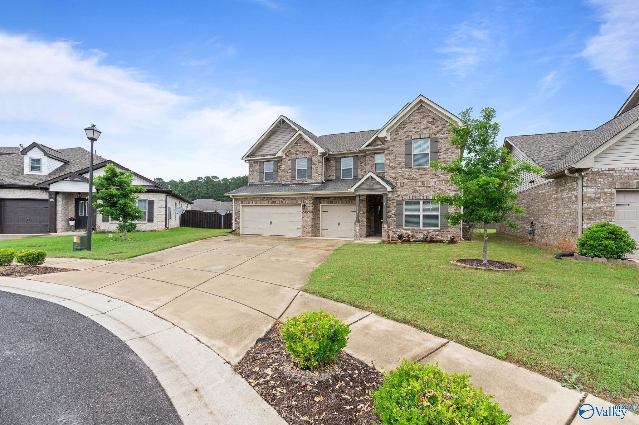 4. 105 Sunbriar Court