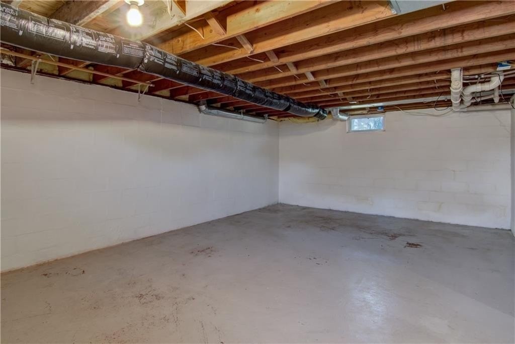 19. 3530 W Folsom Street