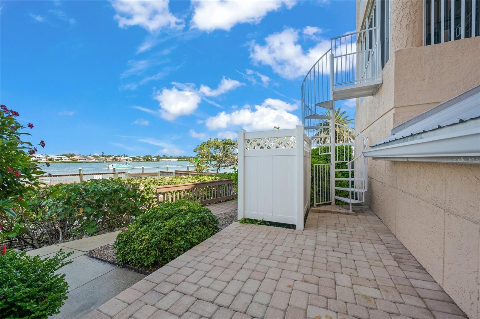 27. 1280 Dolphin Bay Way