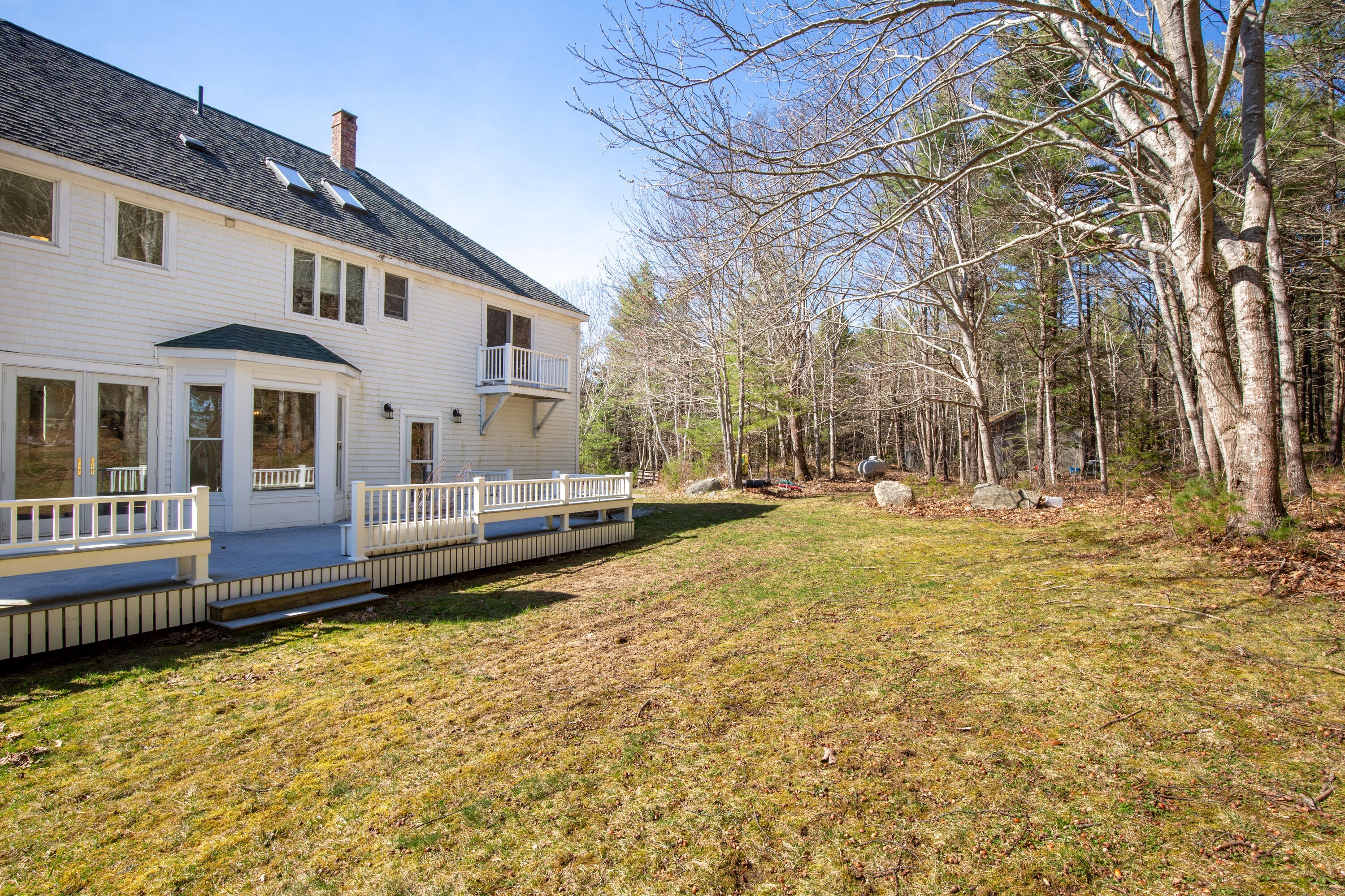 27. 976 Wiscasset Road