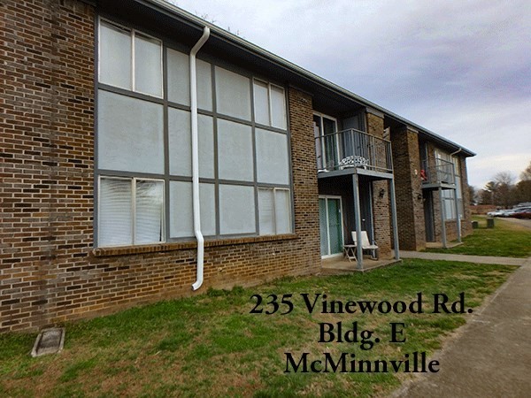 2. 235 Vinewood Rd D7