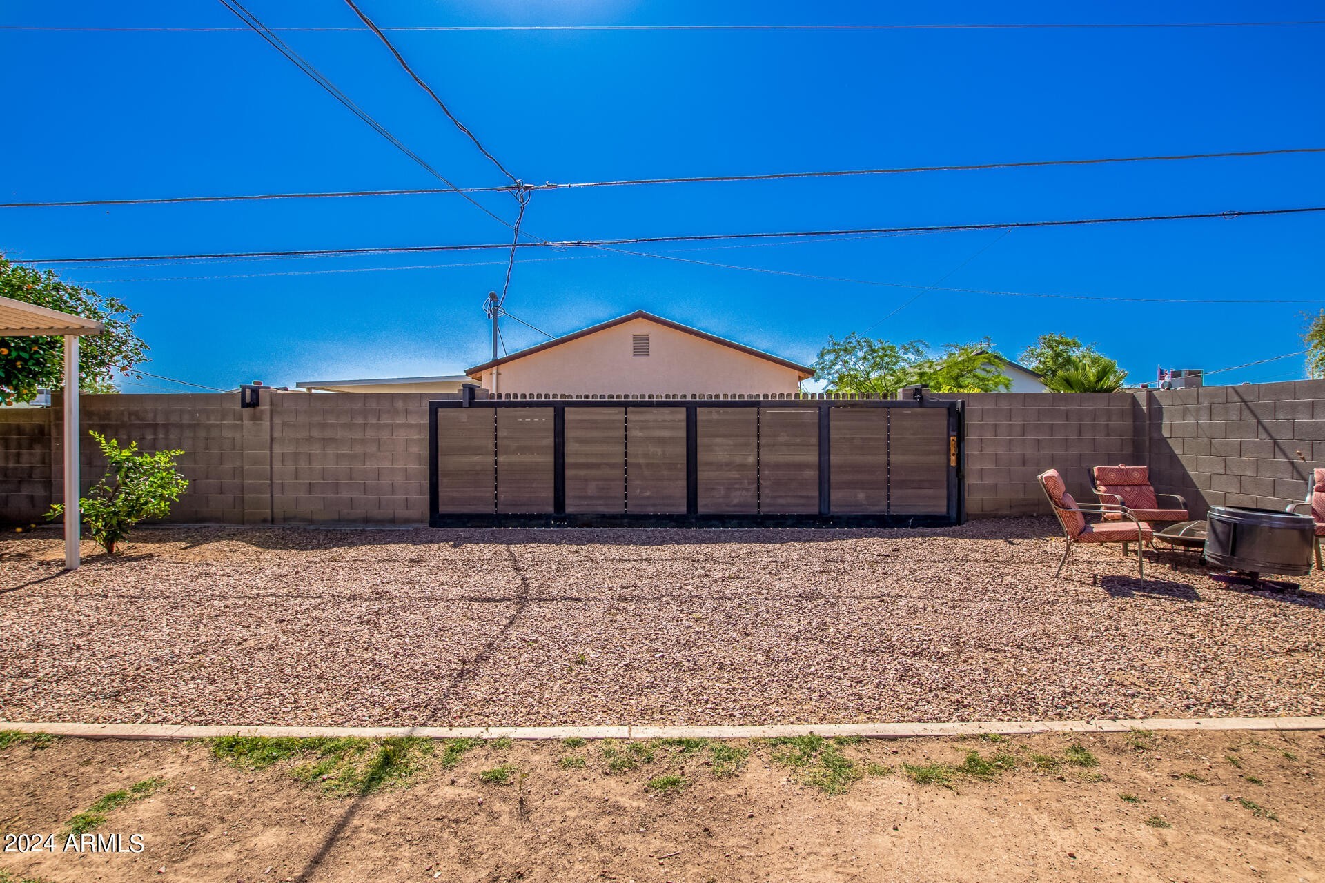 38. 2204 S Cactus Road