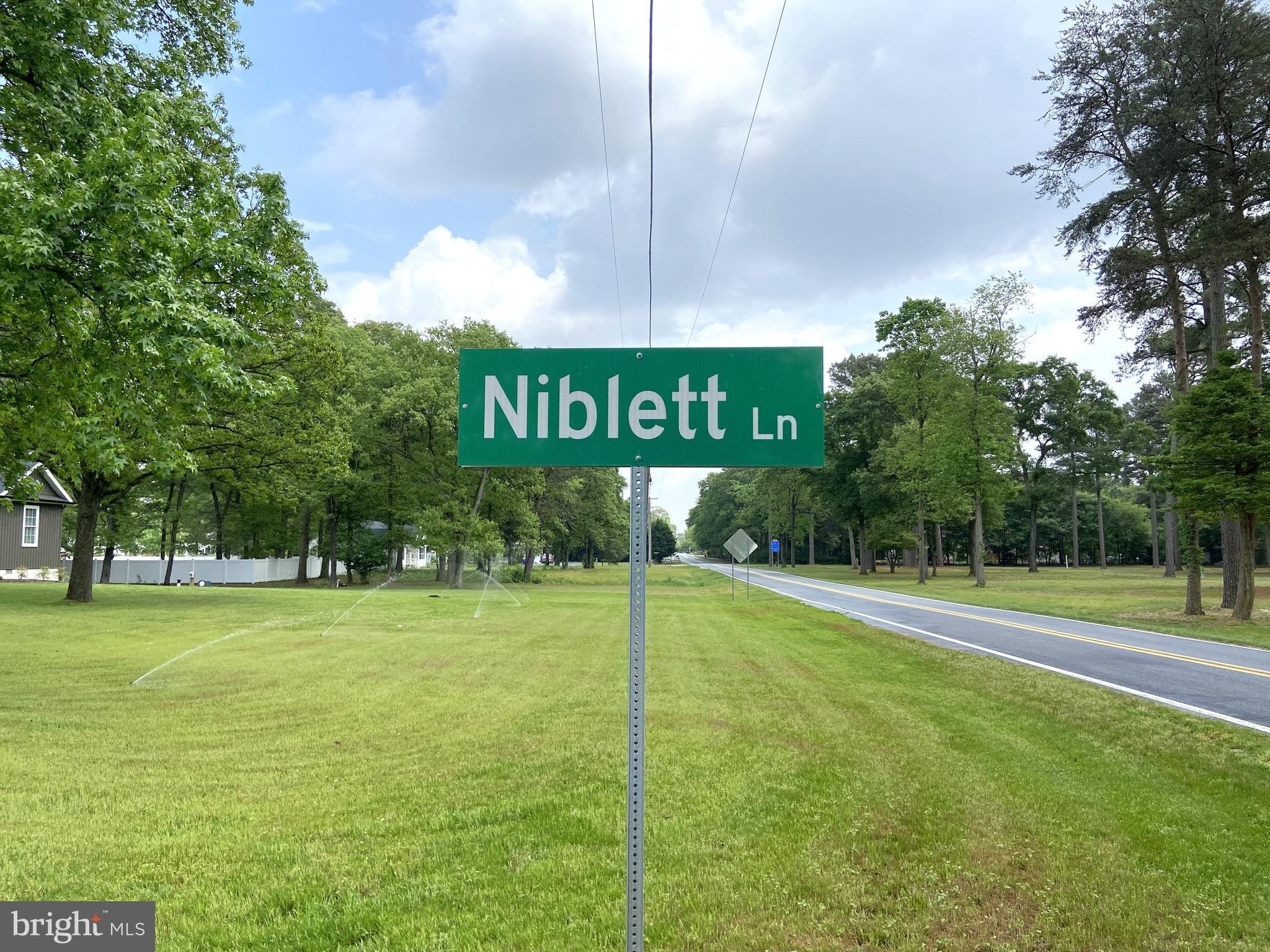 3. 17424 Niblett Lane
