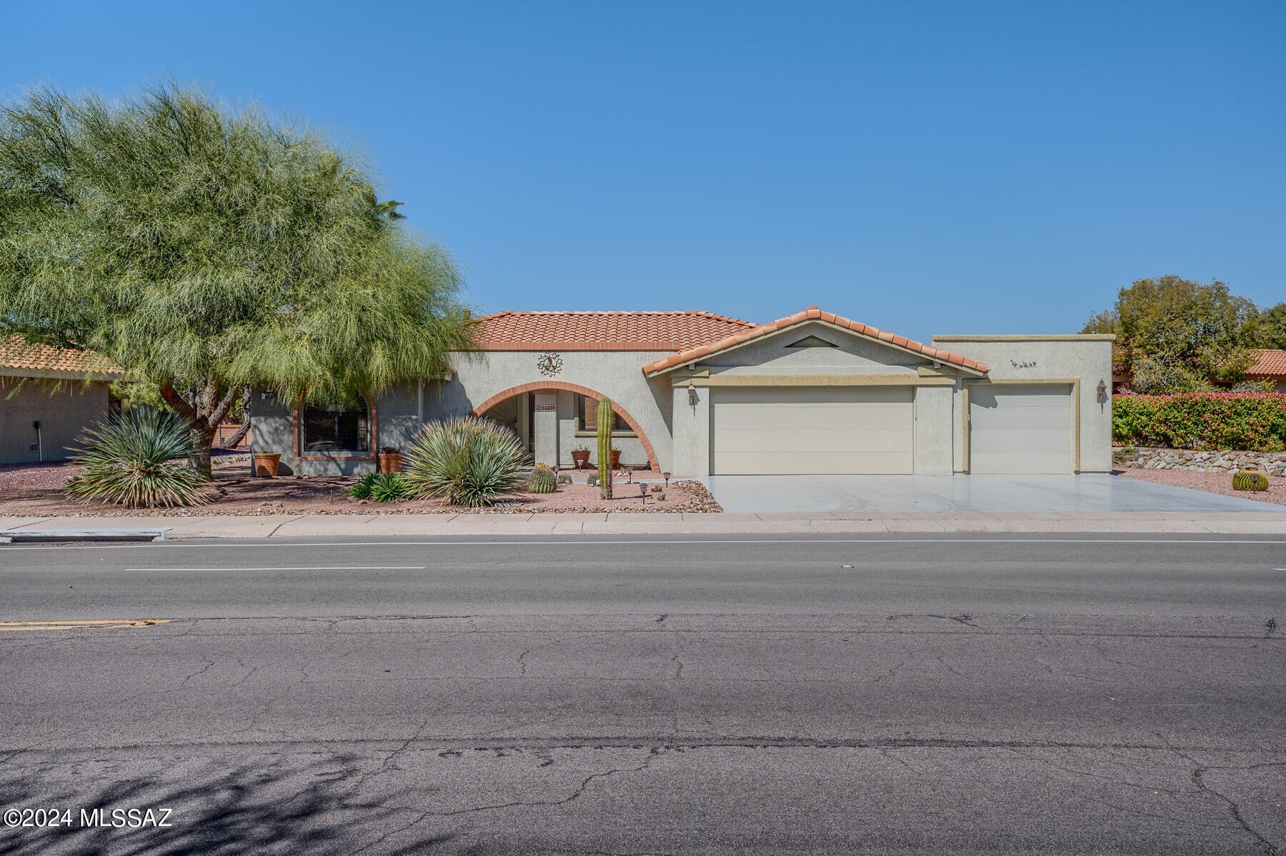 1. 14400 N Del Webb Boulevard