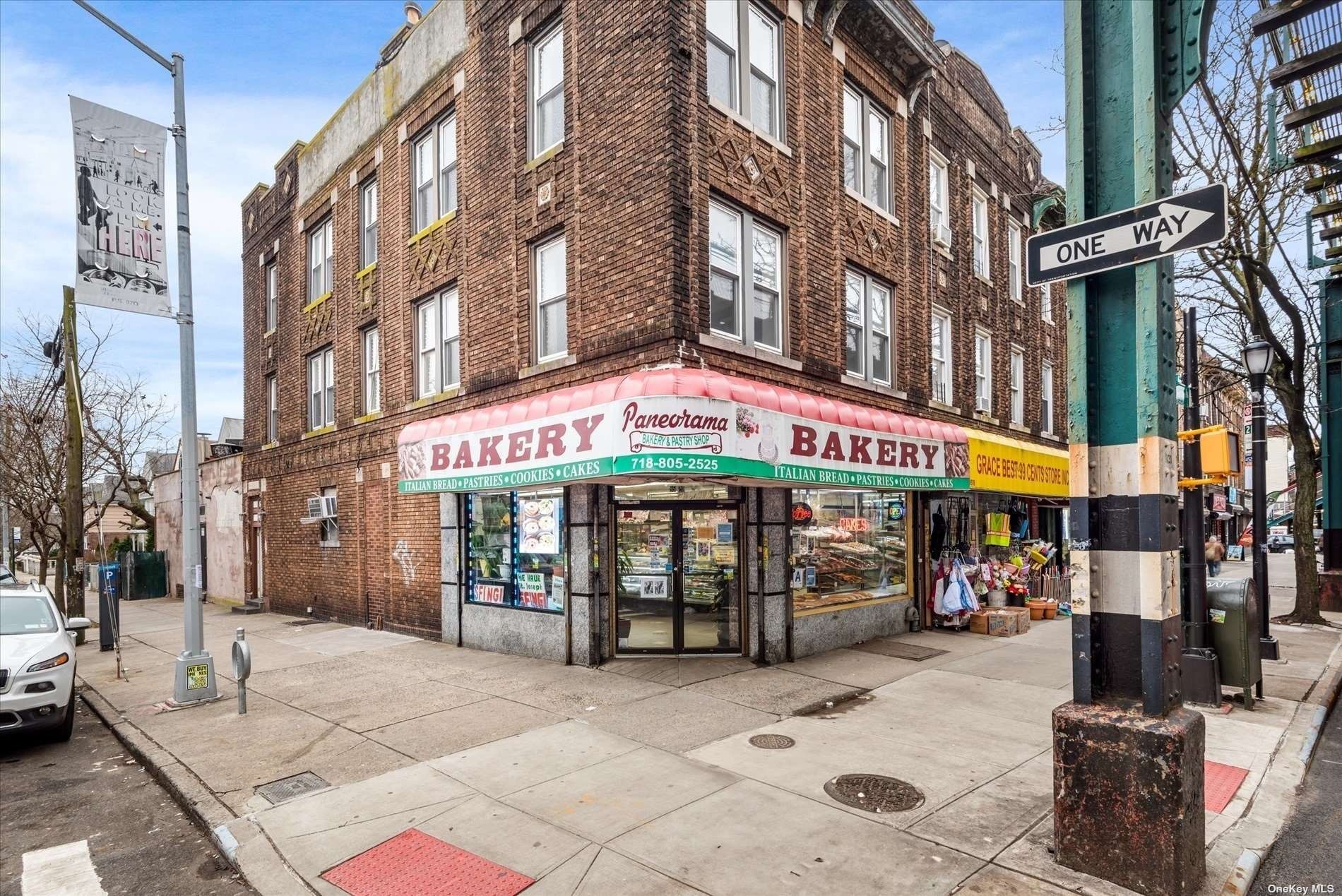 1. 95-20 Jamaica Avenue