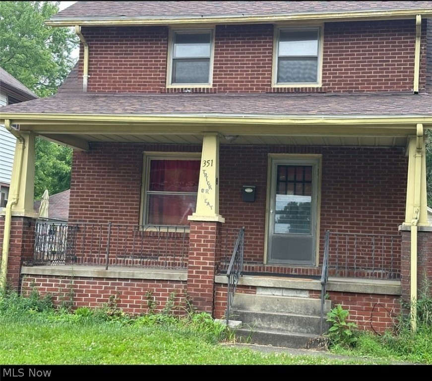 1. 351 S Schenley Avenue