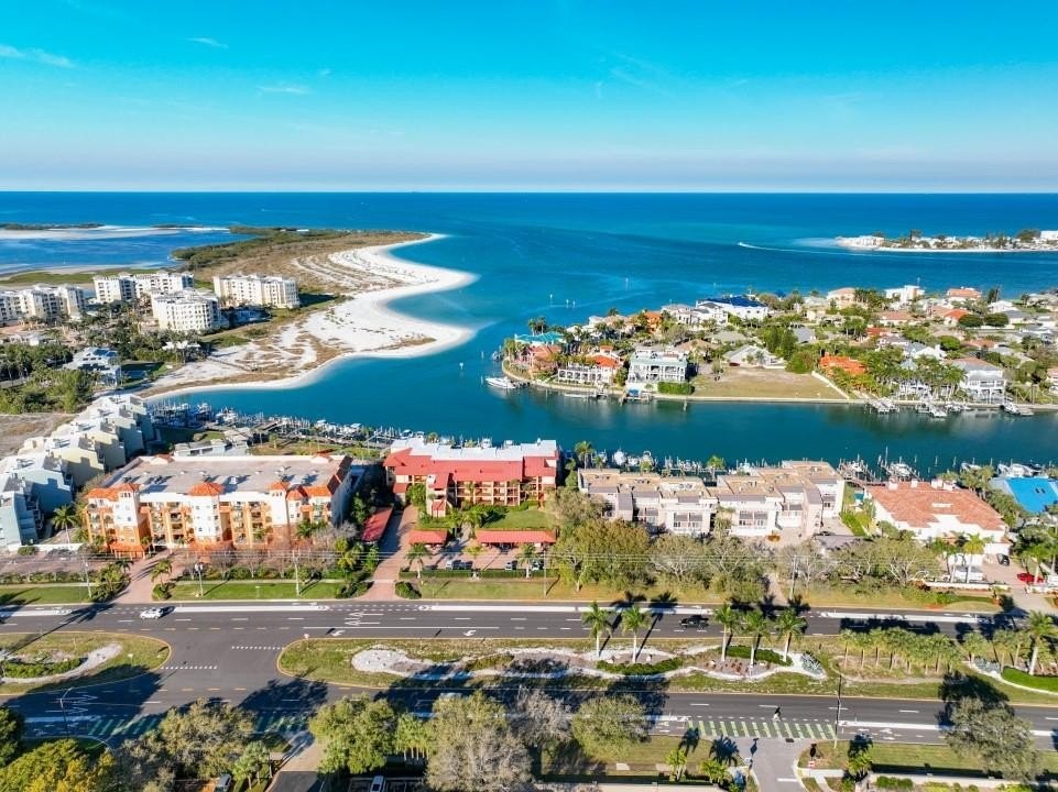 2. 1060 Pinellas Bayway S