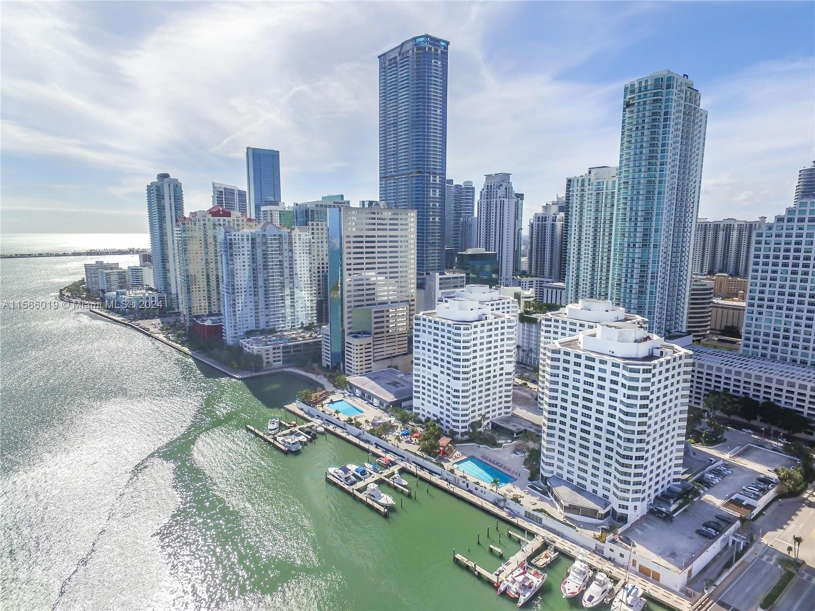 0. 999 Brickell Bay Dr