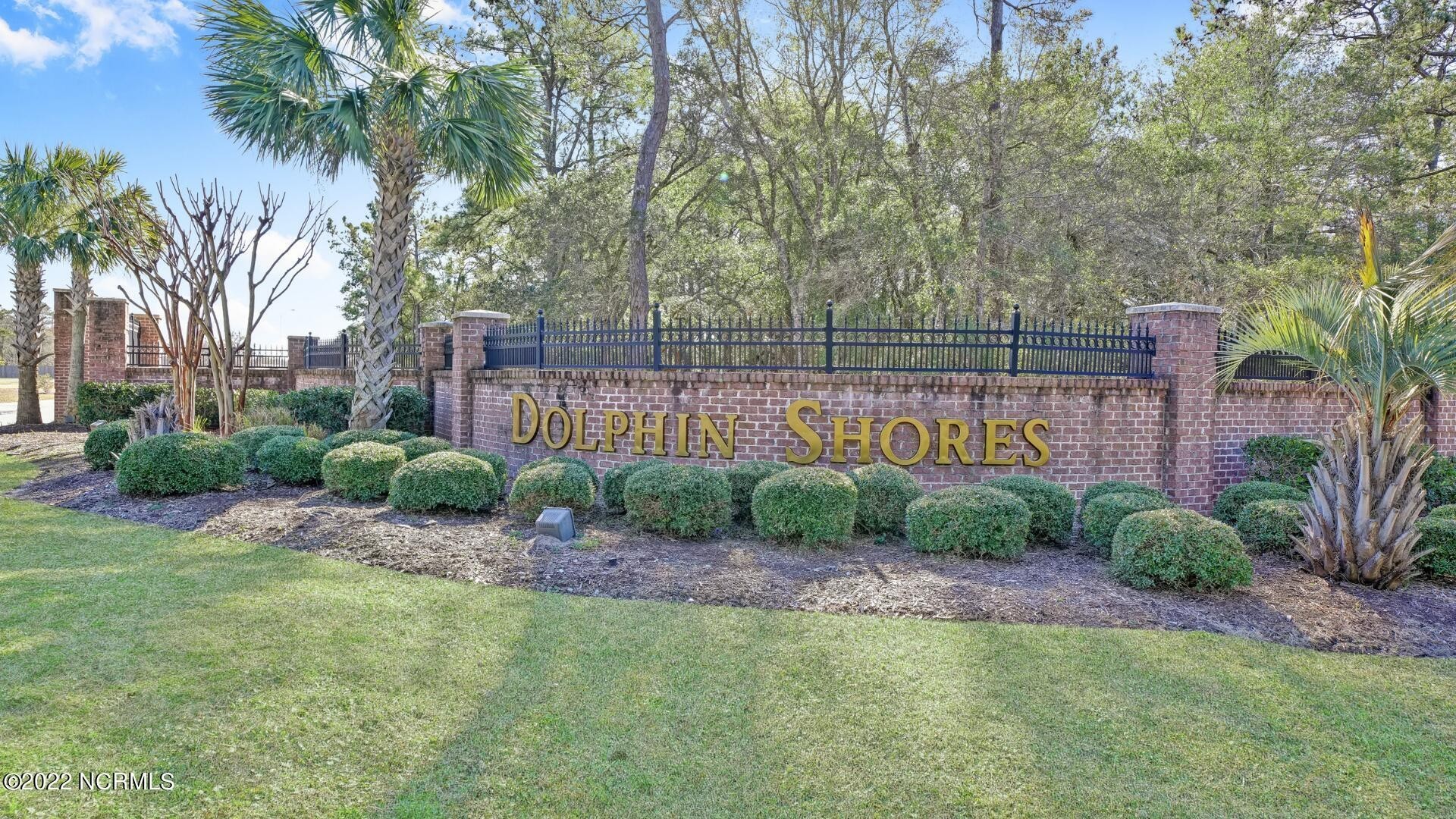 27. 2272 Dolphin Shores Drive SW