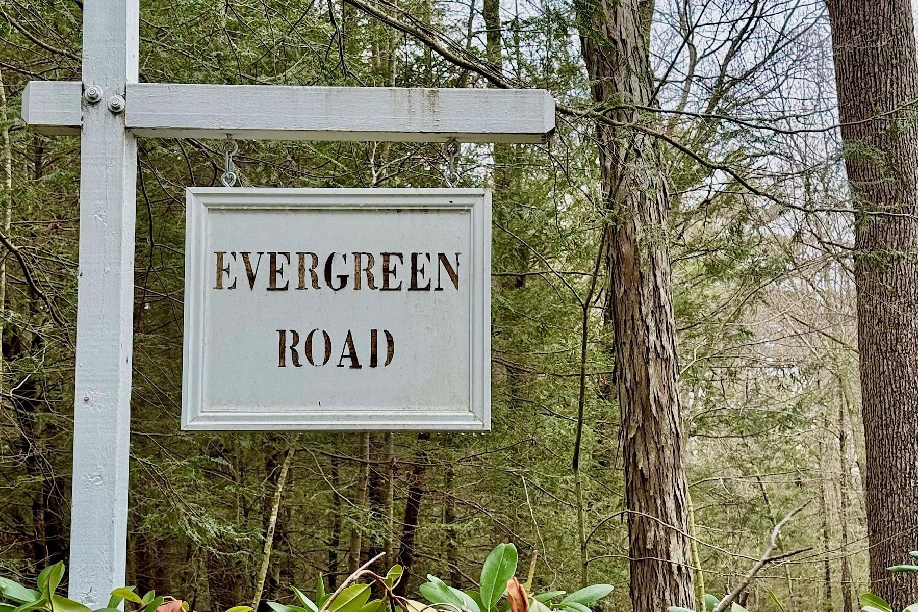 28. 9 Evergreen Road