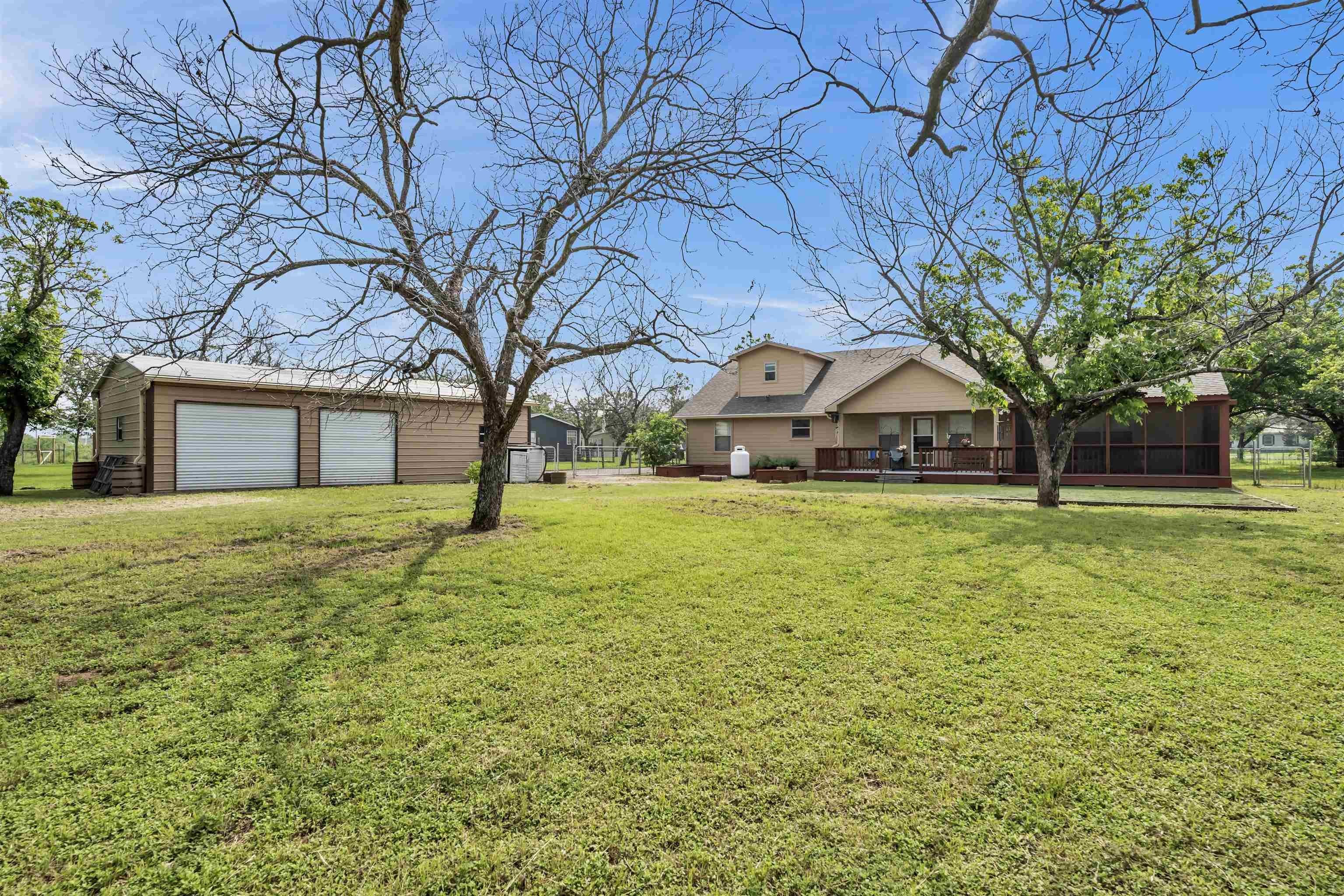 4. 109 Pecan Orchard Ln