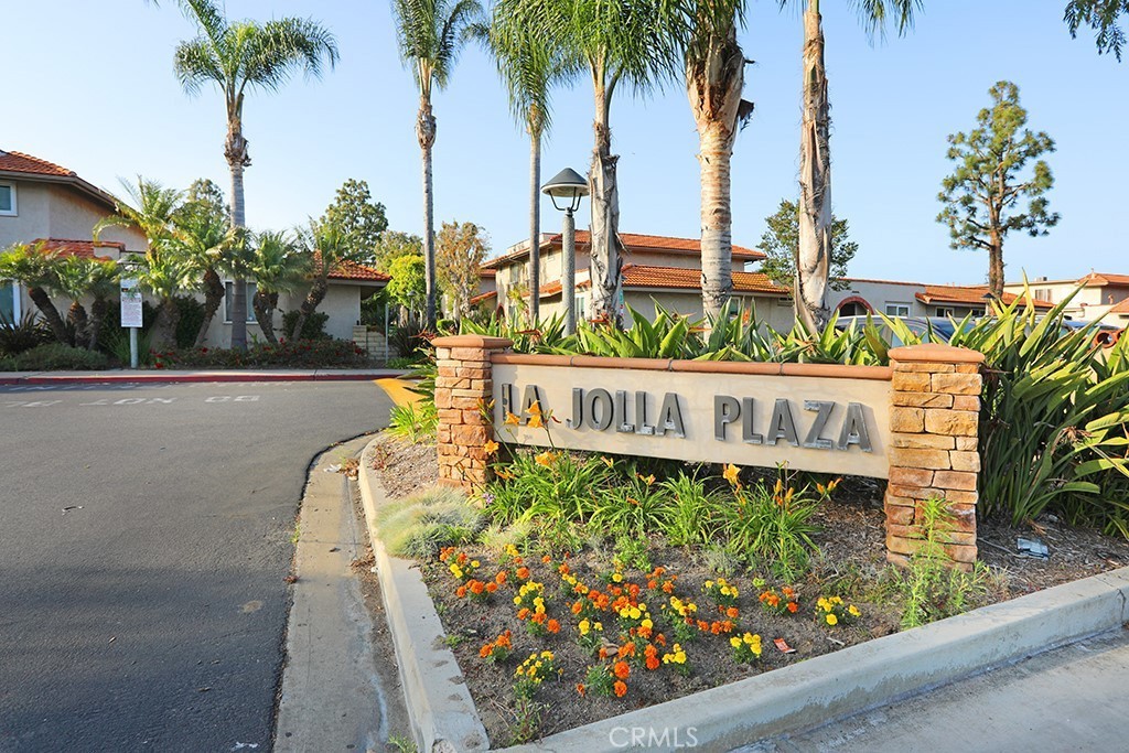 2. 13966 La Jolla